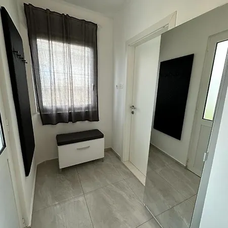 Apartman Fjaka * Split