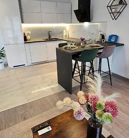 아파트 Apartman Fjaka
